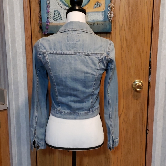 Forever 21 Jean Jacket Size Small - Picture 4 of 6